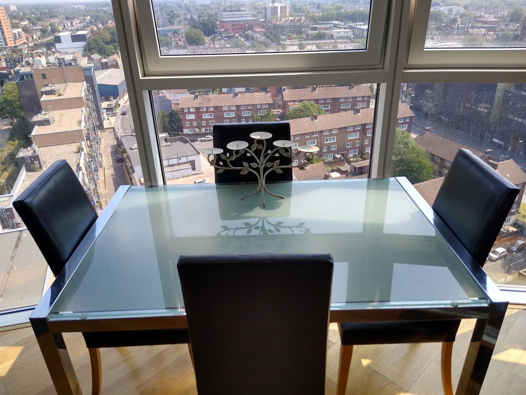 Room In Luxurious Penthouse Apartment Londra Exterior foto